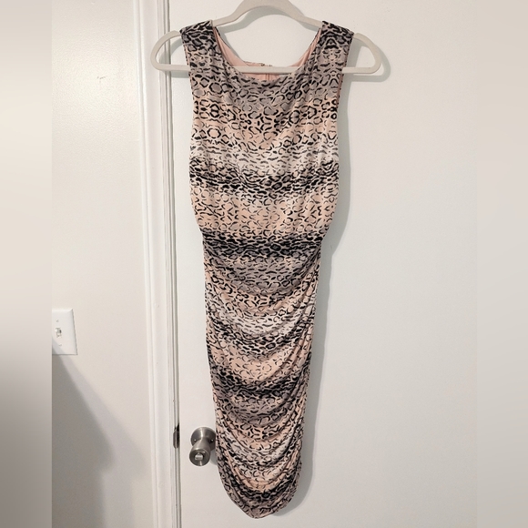 Cache Cheetah Animal Print Black/Pink Dress with Ruching Detail - Size Medium - Picture 2 of 9